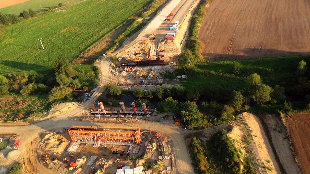 Budują drogę S3 z Legnicy do Lubina. Kolejny raport z lotu ptaka