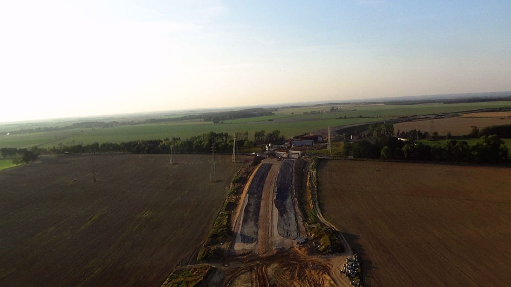 Budują drogę S3 z Legnicy do Lubina. Kolejny raport z lotu ptaka