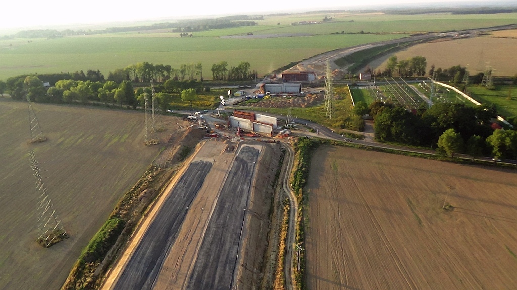 Budują drogę S3 z Legnicy do Lubina. Kolejny raport z lotu ptaka