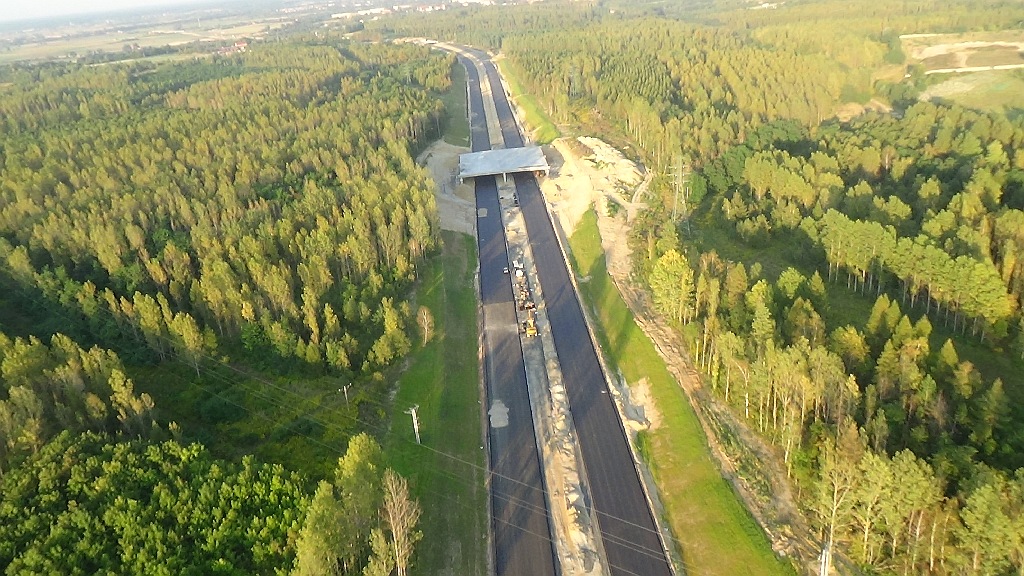 Budują drogę S3 z Legnicy do Lubina. Kolejny raport z lotu ptaka