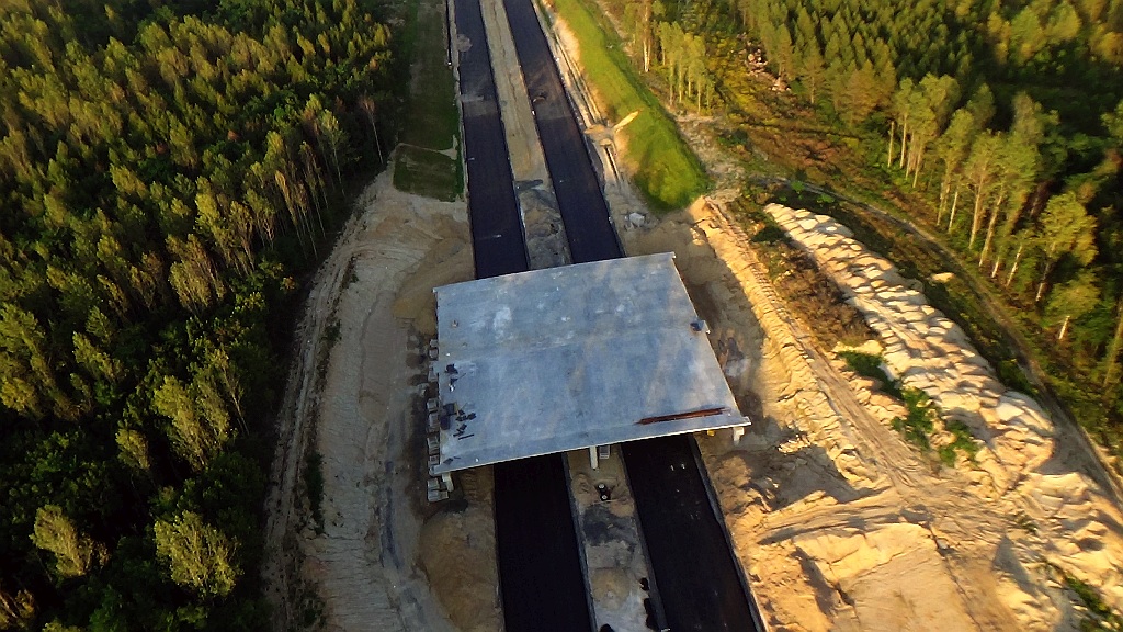 Budują drogę S3 z Legnicy do Lubina. Kolejny raport z lotu ptaka