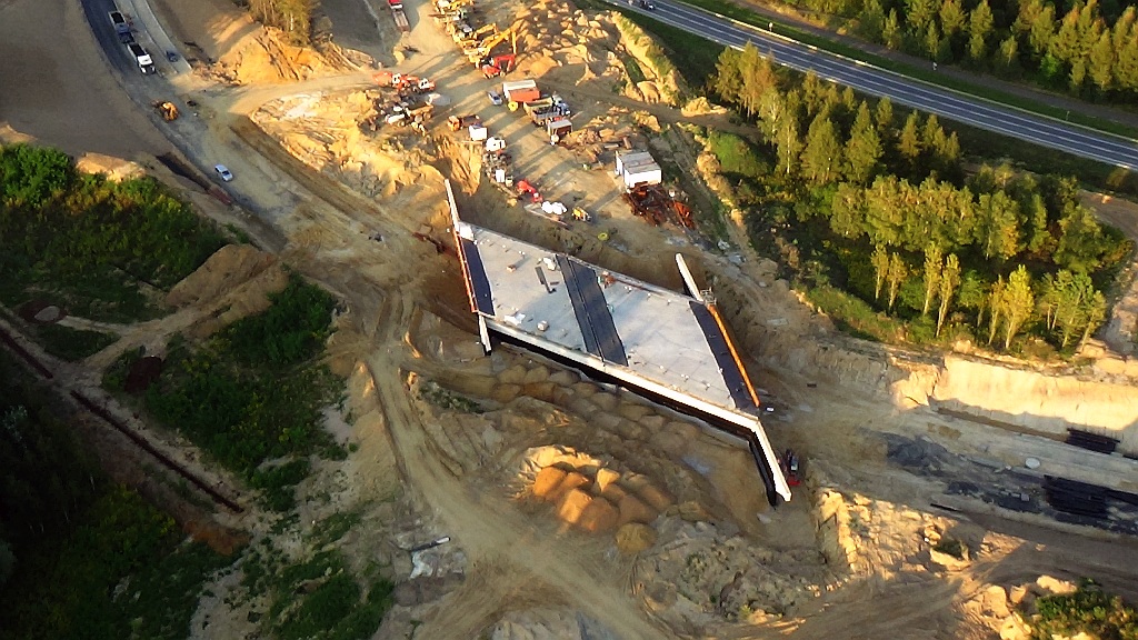 Budują drogę S3 z Legnicy do Lubina. Kolejny raport z lotu ptaka