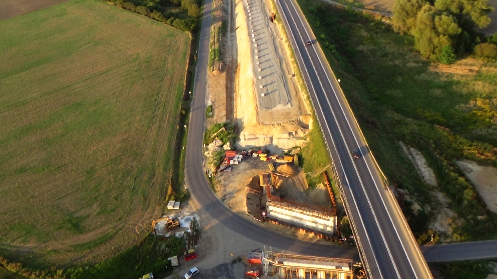 Budują drogę S3 z Legnicy do Lubina. Kolejny raport z lotu ptaka