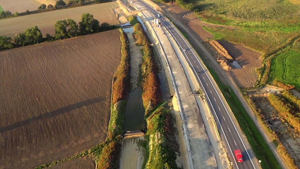 Budują drogę S3 z Legnicy do Lubina. Kolejny raport z lotu ptaka