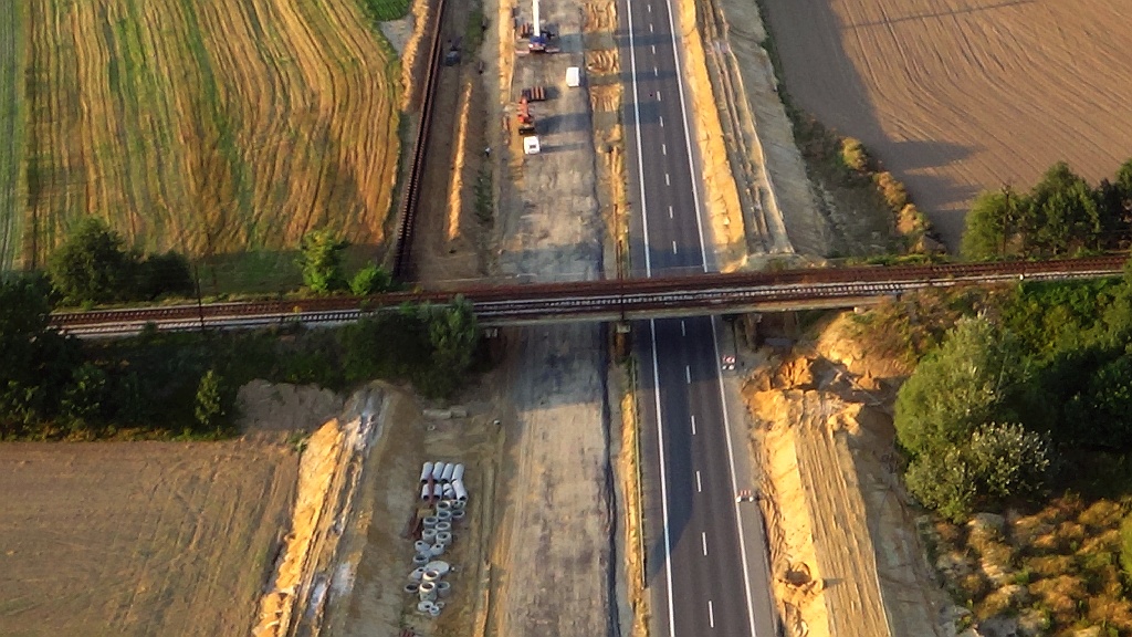 Budują drogę S3 z Legnicy do Lubina. Kolejny raport z lotu ptaka