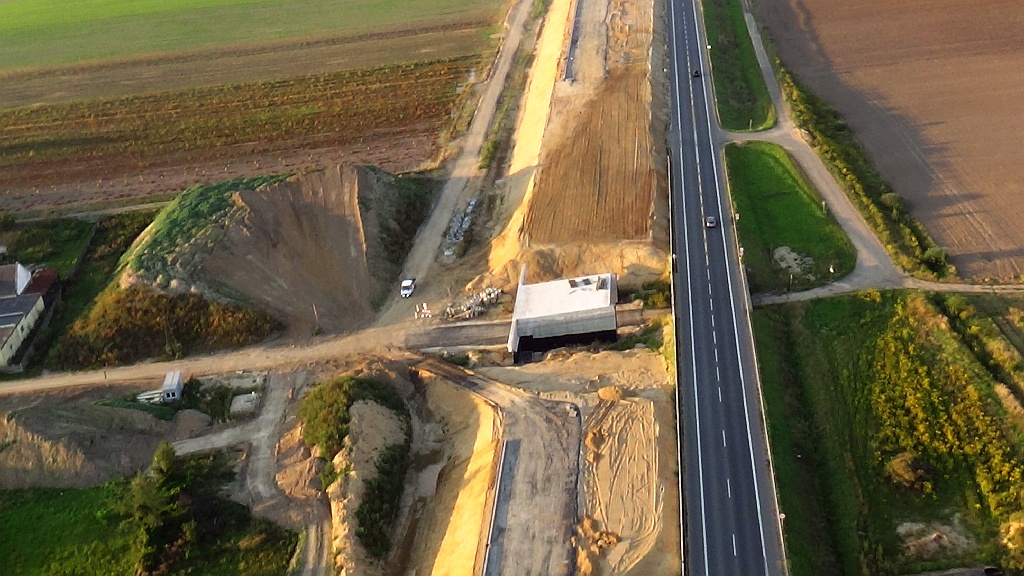 Budują drogę S3 z Legnicy do Lubina. Kolejny raport z lotu ptaka