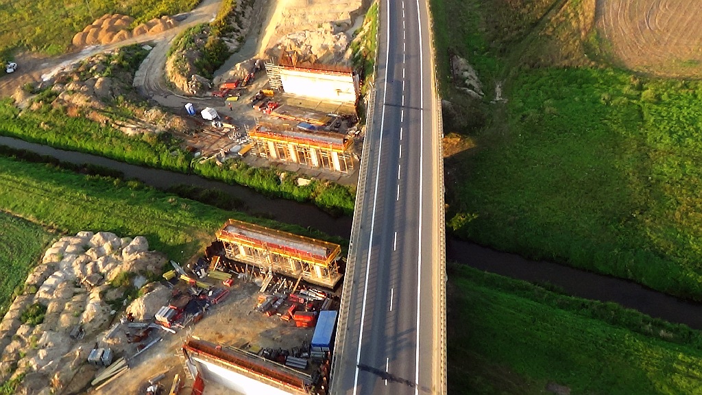 Budują drogę S3 z Legnicy do Lubina. Kolejny raport z lotu ptaka