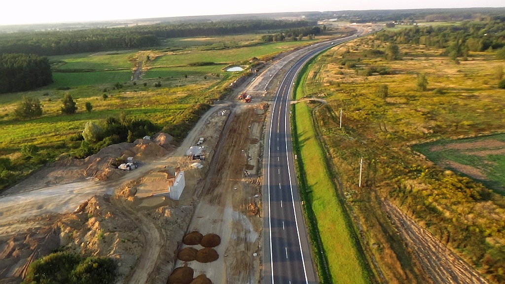 Budują drogę S3 z Legnicy do Lubina. Kolejny raport z lotu ptaka