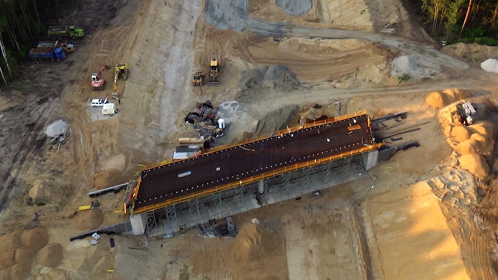 Budują drogę S3 z Legnicy do Lubina. Kolejny raport z lotu ptaka