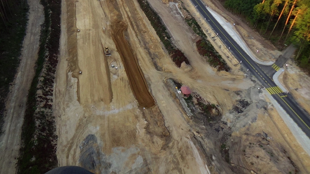 Budują drogę S3 z Legnicy do Lubina. Kolejny raport z lotu ptaka
