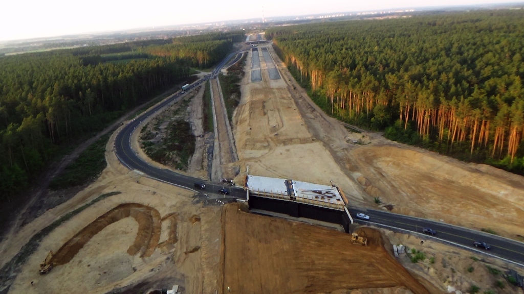 Budują drogę S3 z Legnicy do Lubina. Kolejny raport z lotu ptaka