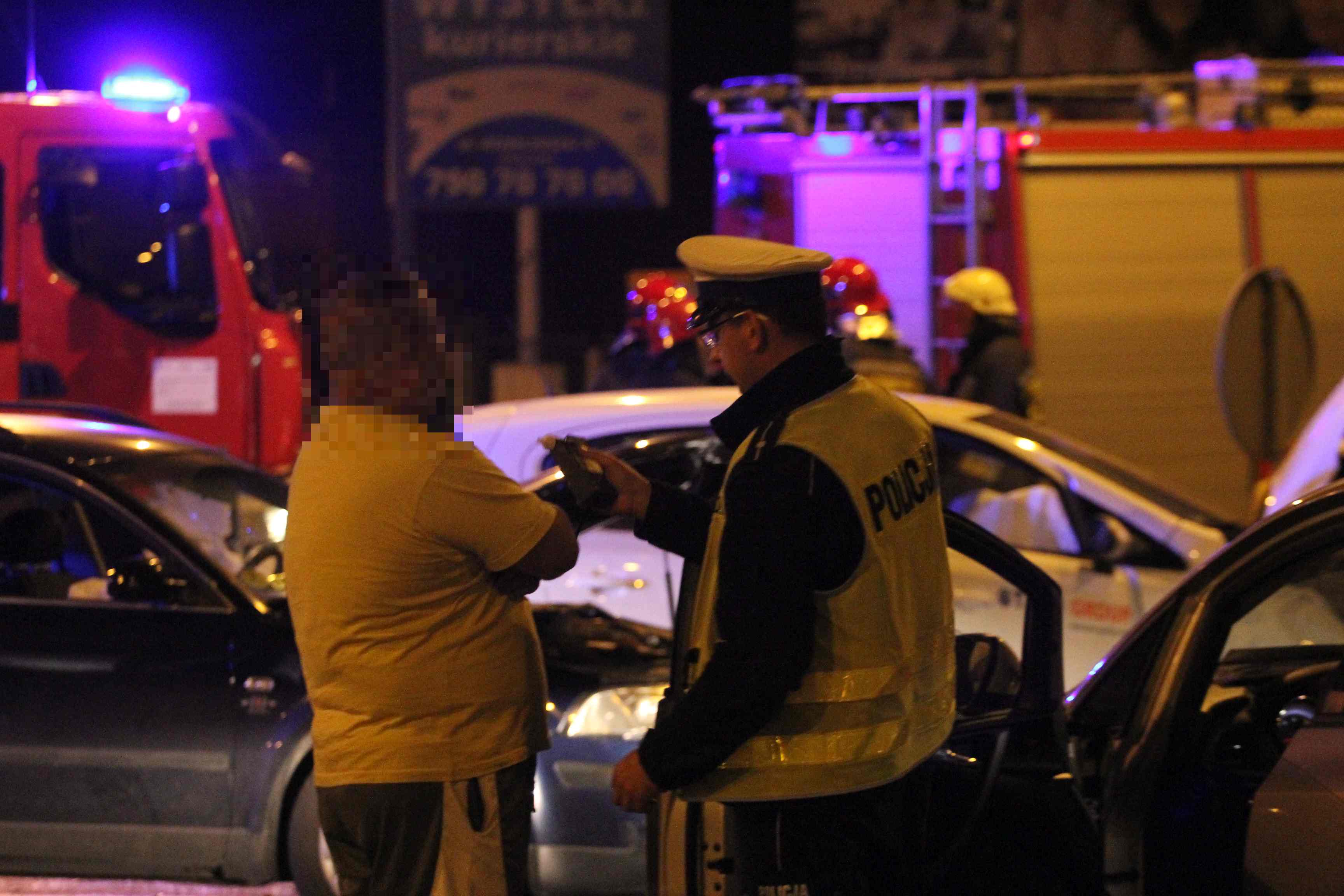 Wypadek opla i volkswagena. Poszkodowani trafili do szpitala