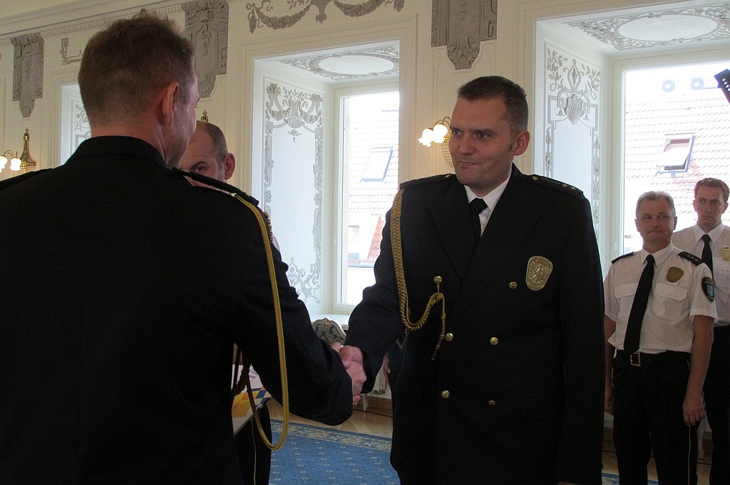 Legniccy strażnicy miejscy świętowali w akademii 25. urodziny