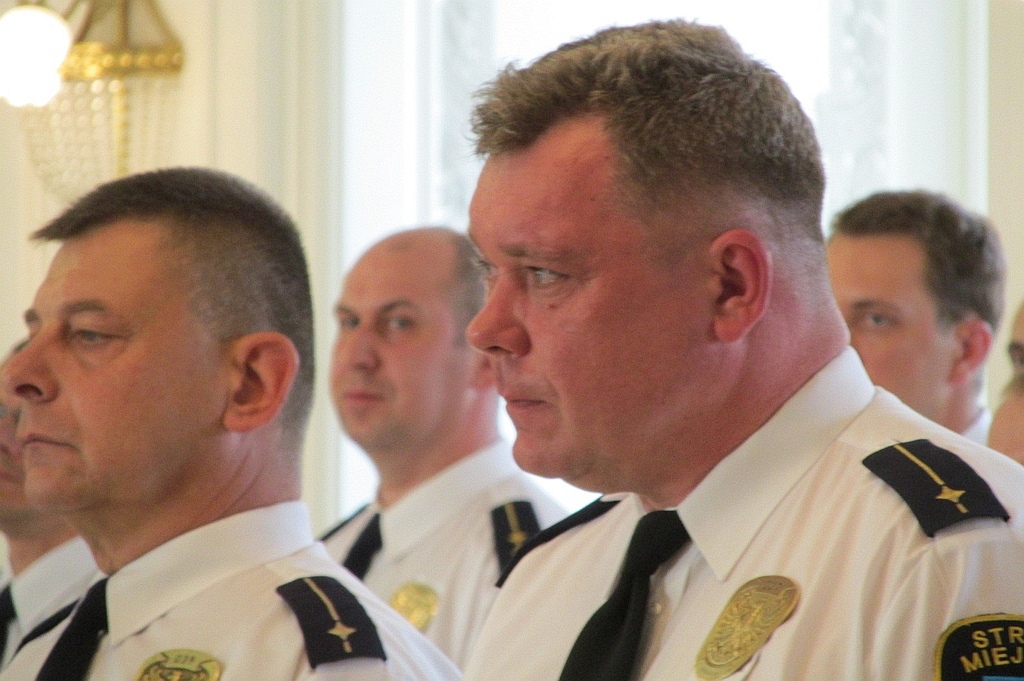 Legniccy strażnicy miejscy świętowali w akademii 25. urodziny