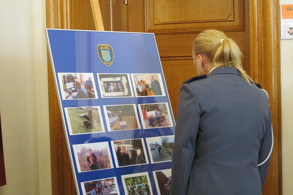 Legniccy strażnicy miejscy świętowali w akademii 25. urodziny