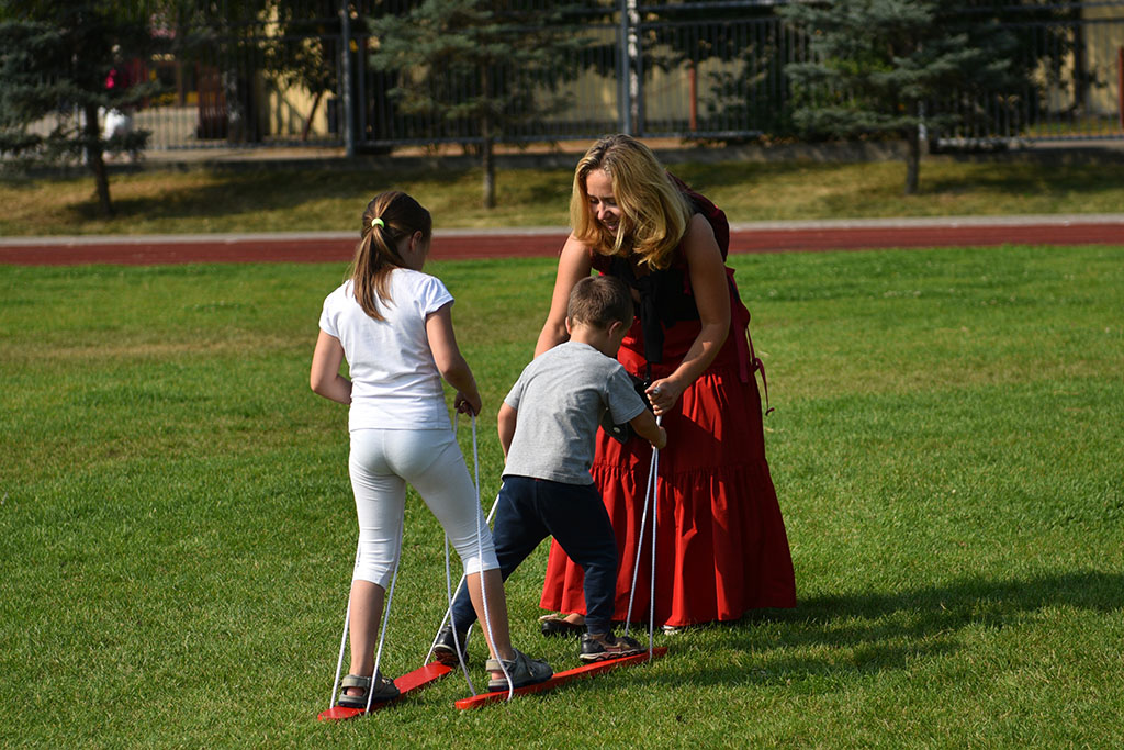 W legnickiej „dziewiątce” odbył się festyn „Postaw na rodzinę”