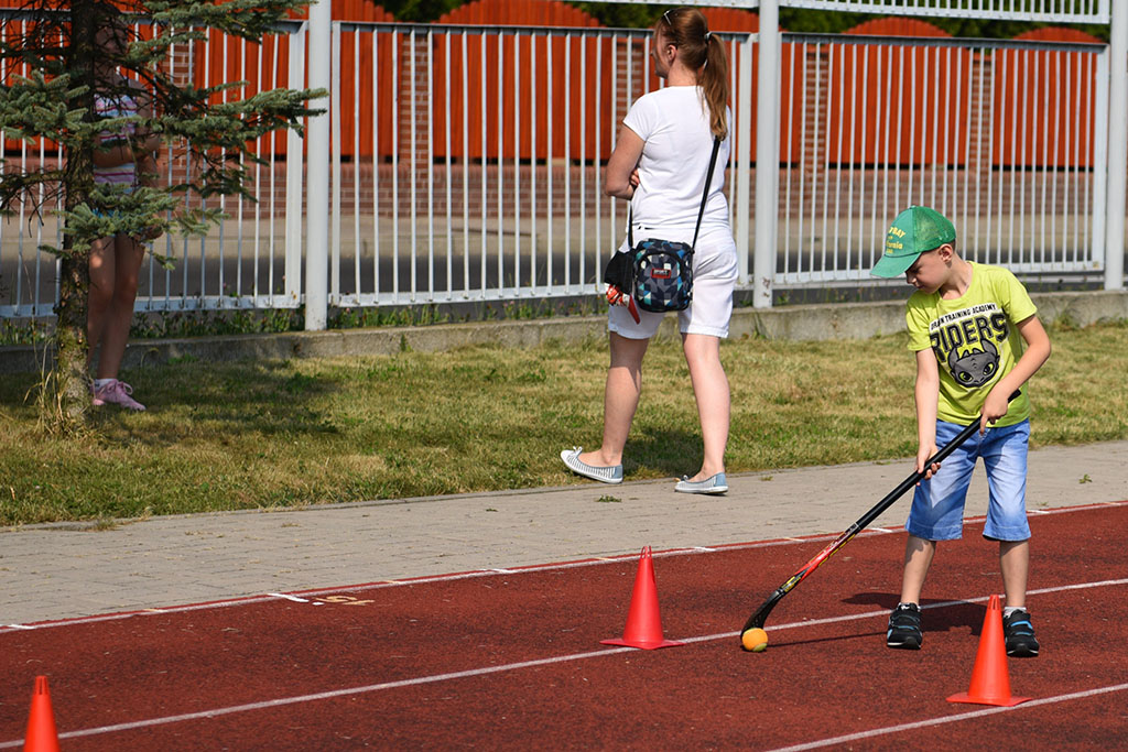 W legnickiej „dziewiątce” odbył się festyn „Postaw na rodzinę”