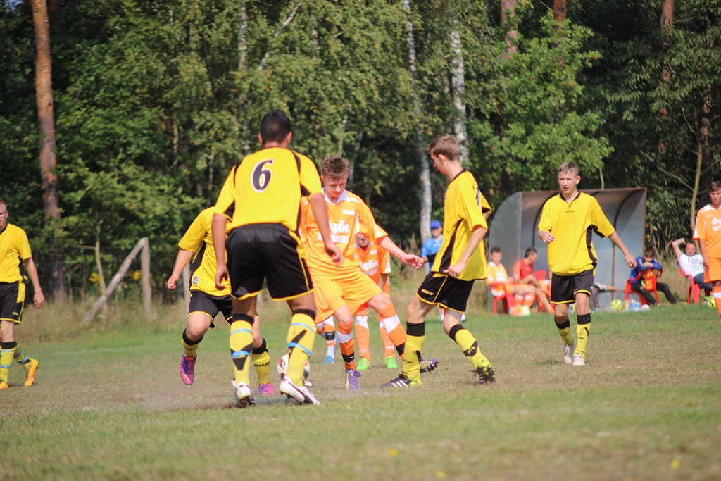 Juniorskie derby w Miłogostowicach. Ikar lepszy od Orkana