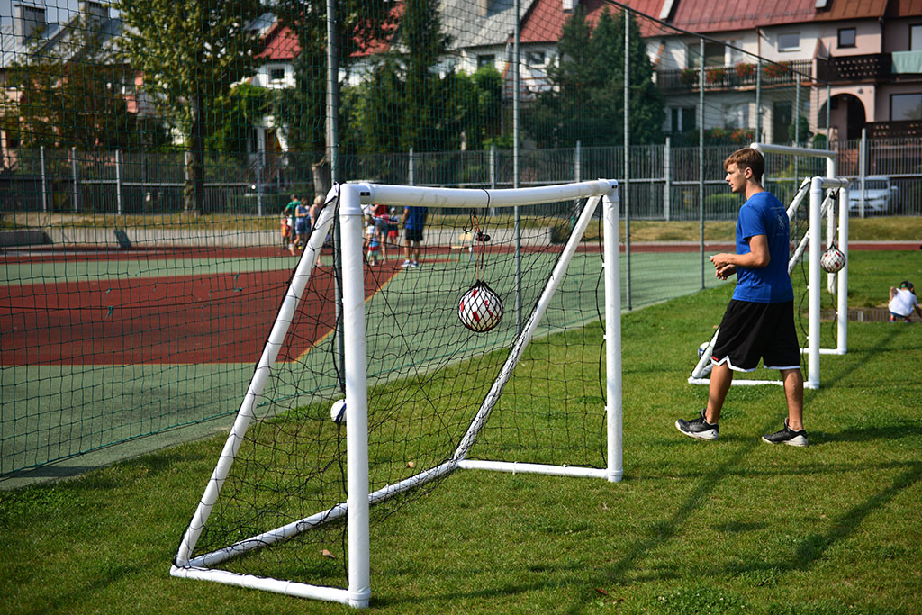 W legnickiej „dziewiątce” odbył się festyn „Postaw na rodzinę”