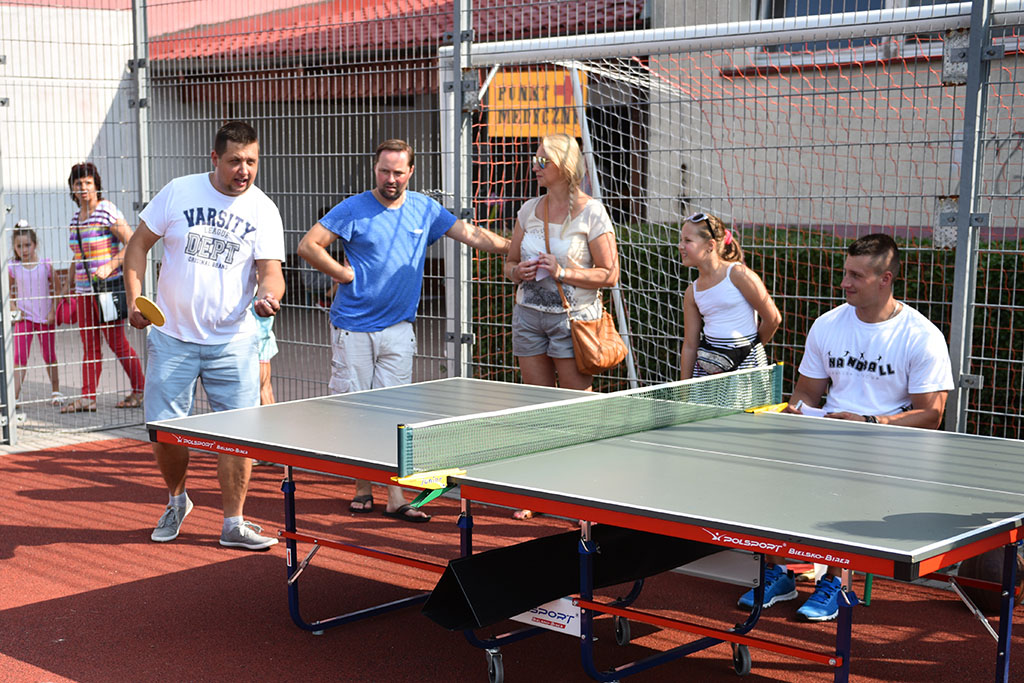W legnickiej „dziewiątce” odbył się festyn „Postaw na rodzinę”