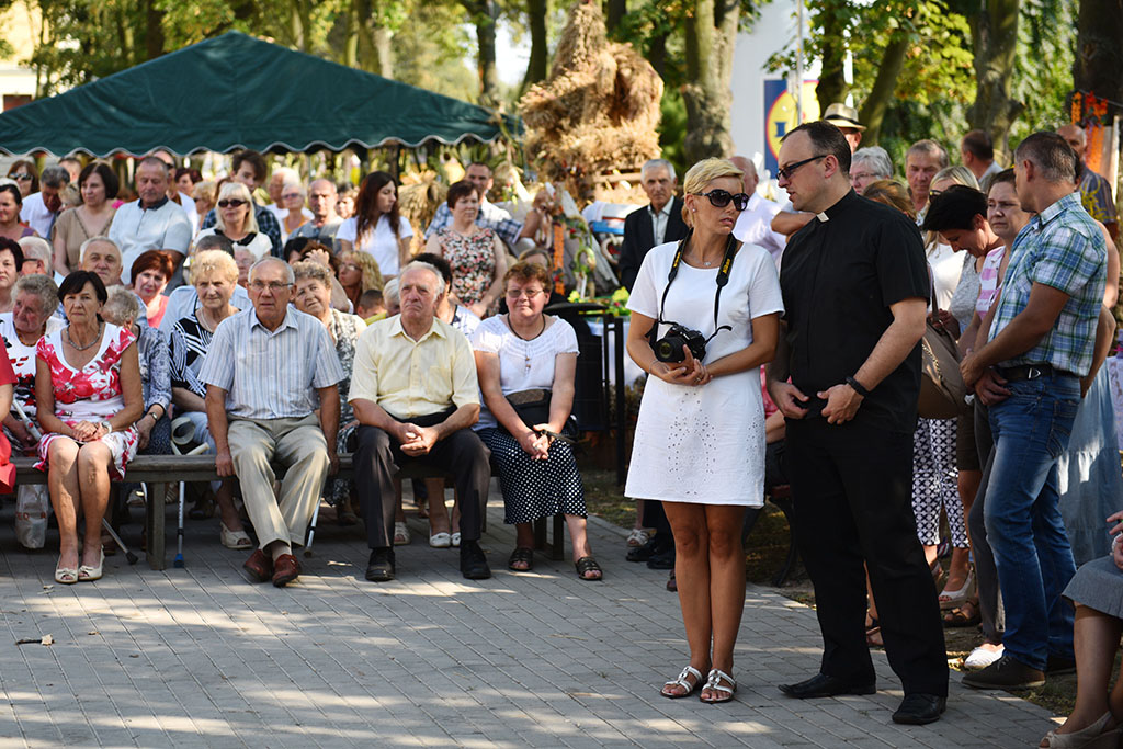 Mieszkańcy gminy Legnickie Pole bawili się na świecie plonów