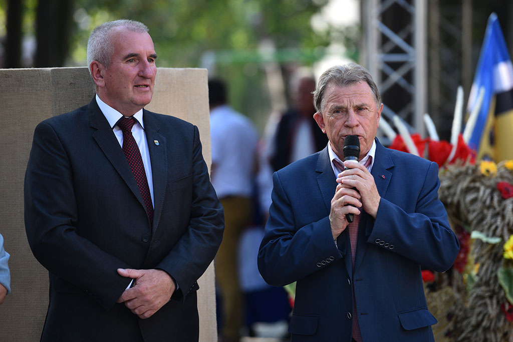 Mieszkańcy gminy Legnickie Pole bawili się na świecie plonów