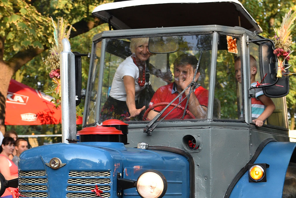 Mieszkańcy gminy Legnickie Pole bawili się na świecie plonów