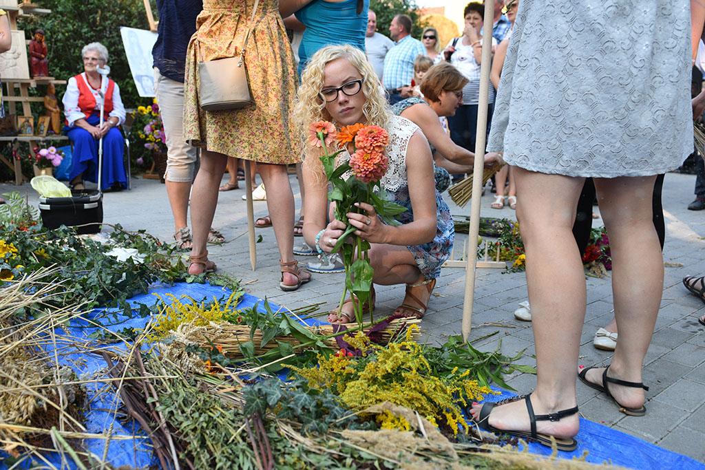 Mieszkańcy gminy Legnickie Pole bawili się na świecie plonów