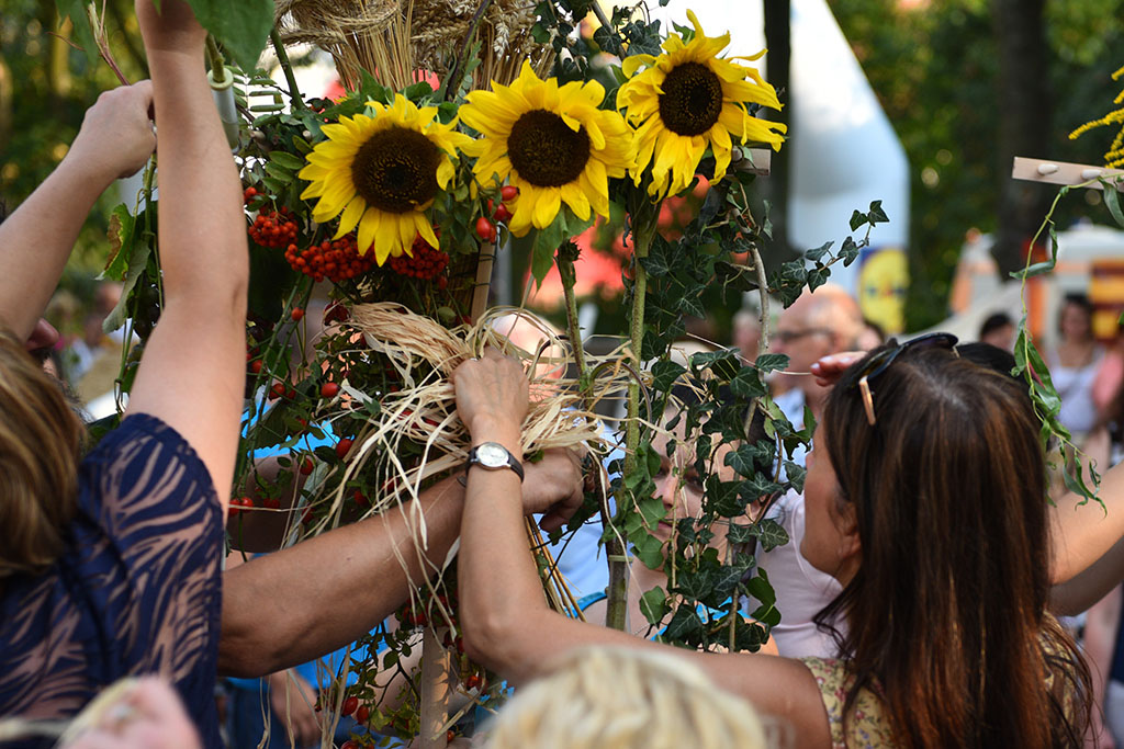 Mieszkańcy gminy Legnickie Pole bawili się na świecie plonów