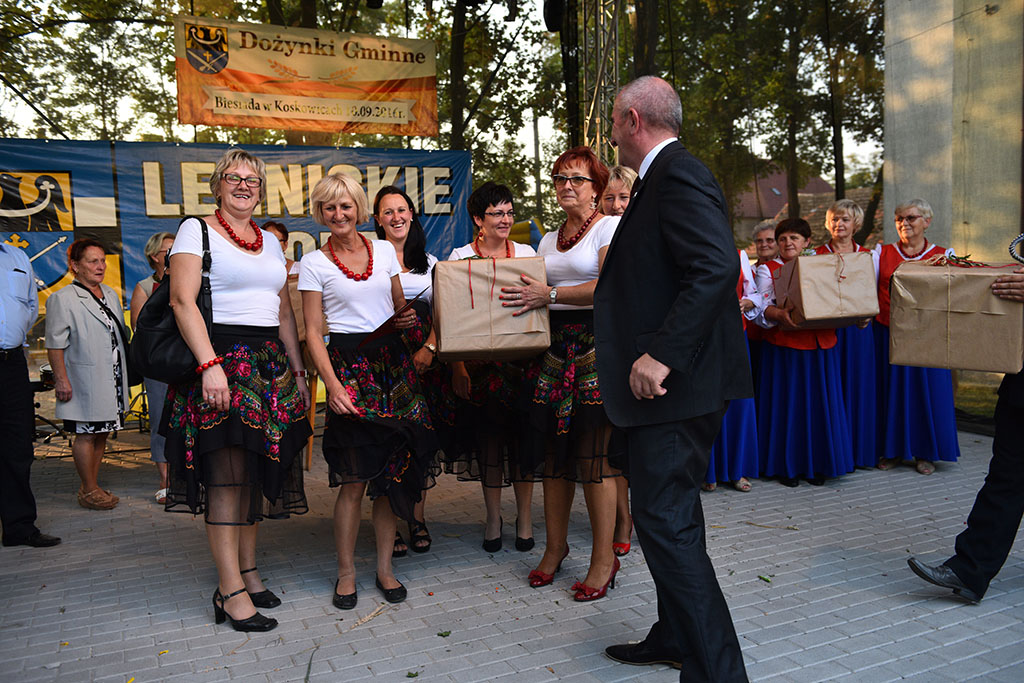 Mieszkańcy gminy Legnickie Pole bawili się na świecie plonów