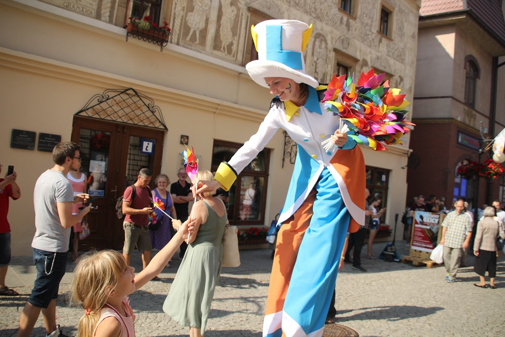 Tłum legniczan bawił się na sobotnich imieninach ulicy NMP