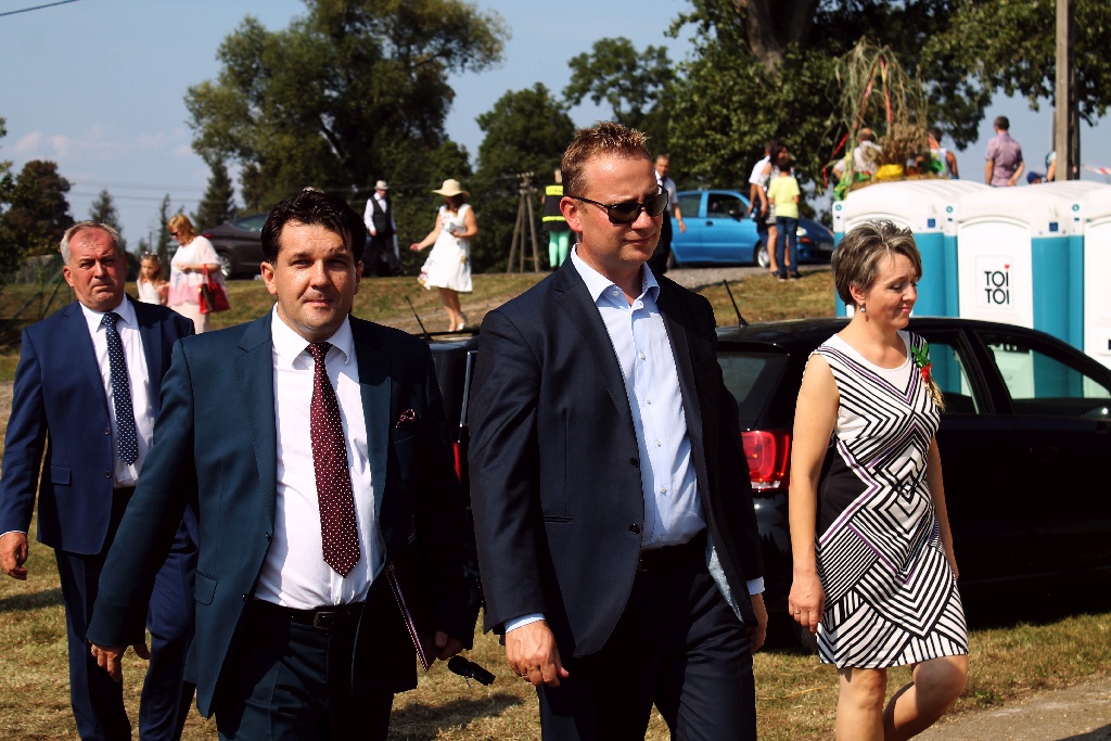 Mieszkańcy gminy Chojnów świętowali na dożynkach gminnych