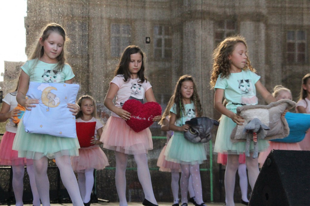 Tłum legniczan bawił się na sobotnich imieninach ulicy NMP