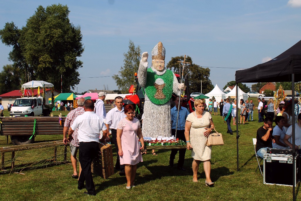 Mieszkańcy gminy Chojnów świętowali na dożynkach gminnych