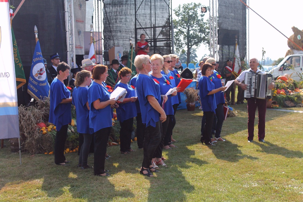 Mieszkańcy gminy Chojnów świętowali na dożynkach gminnych