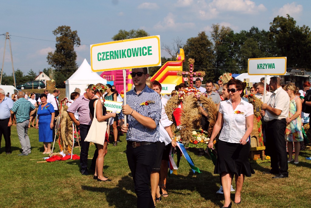 Mieszkańcy gminy Chojnów świętowali na dożynkach gminnych