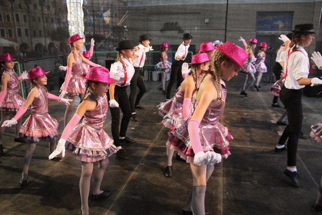 Tłum legniczan bawił się na sobotnich imieninach ulicy NMP