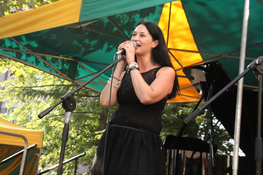 Tłum legniczan bawił się na sobotnich imieninach ulicy NMP