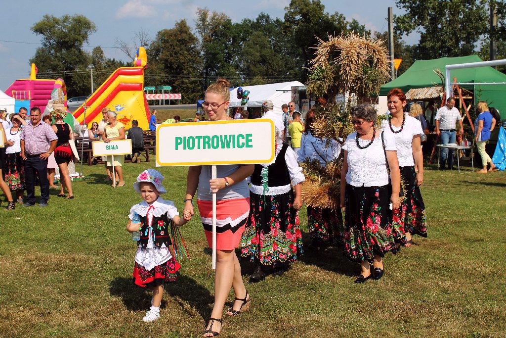 Mieszkańcy gminy Chojnów świętowali na dożynkach gminnych