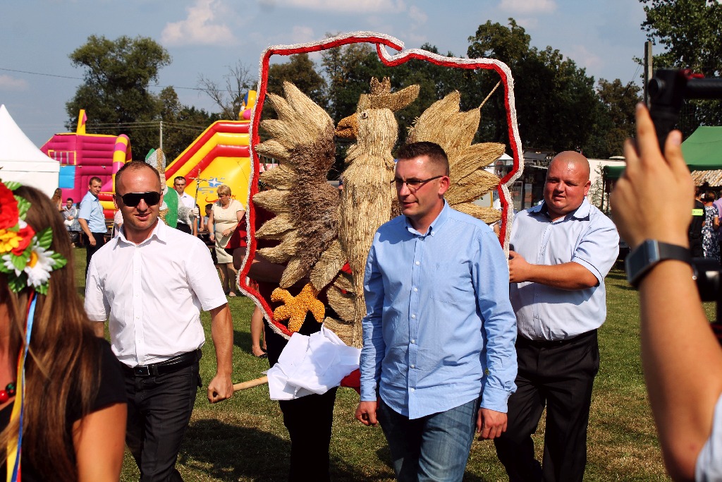 Mieszkańcy gminy Chojnów świętowali na dożynkach gminnych