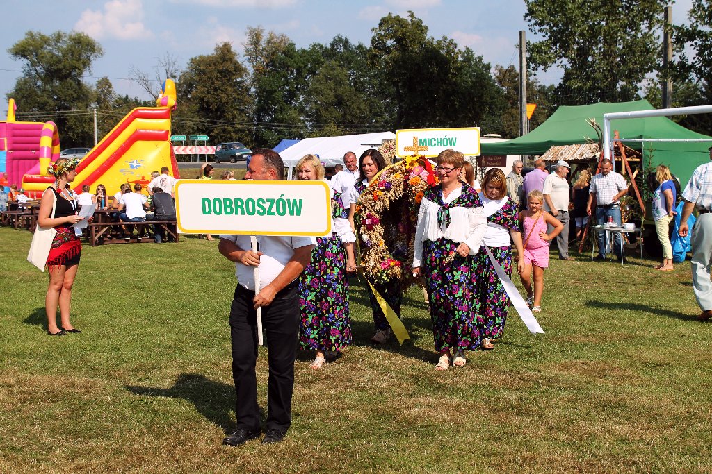 Mieszkańcy gminy Chojnów świętowali na dożynkach gminnych