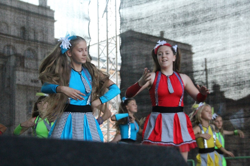 Tłum legniczan bawił się na sobotnich imieninach ulicy NMP