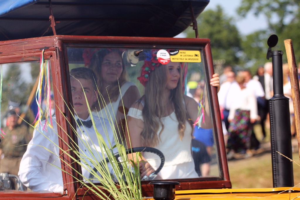 Mieszkańcy gminy Chojnów świętowali na dożynkach gminnych