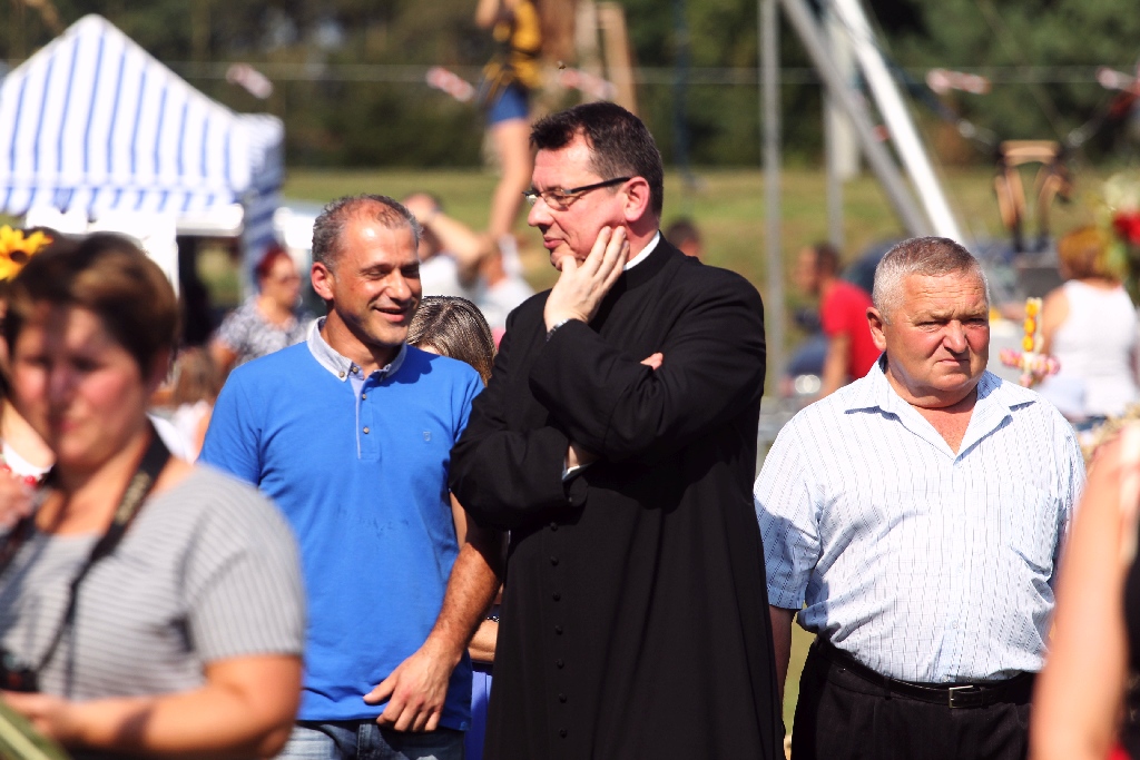 Mieszkańcy gminy Chojnów świętowali na dożynkach gminnych