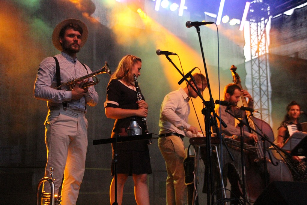 Tłum legniczan bawił się na sobotnich imieninach ulicy NMP