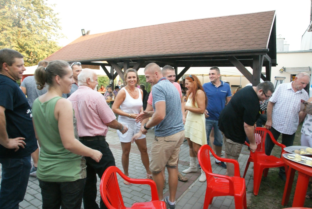 W Szczytnikach Małych mieszkańcy bawili się na święcie ziemniaka