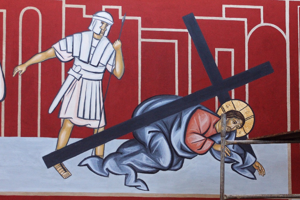 Waszkiewicz kończy malowanie dziesiątej stacji drogi krzyżowej