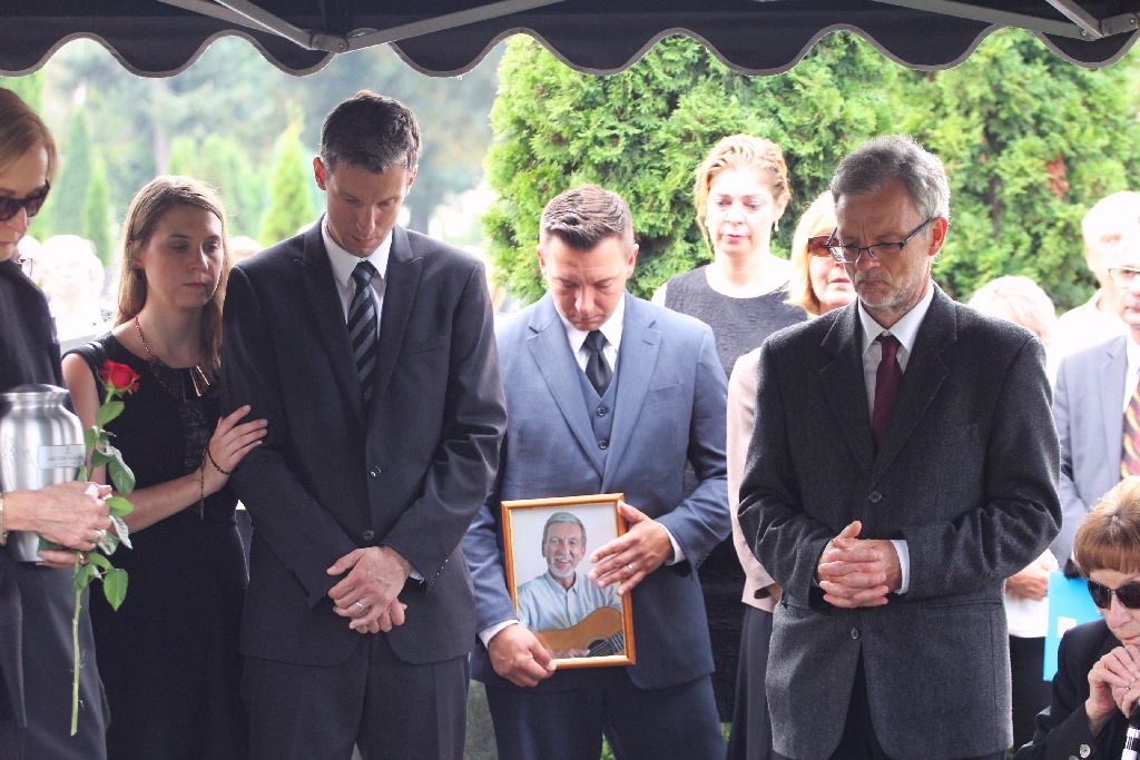 Na cmentarzu przy Wrocławskiej pochowano Krzysztofa Raczkowiaka