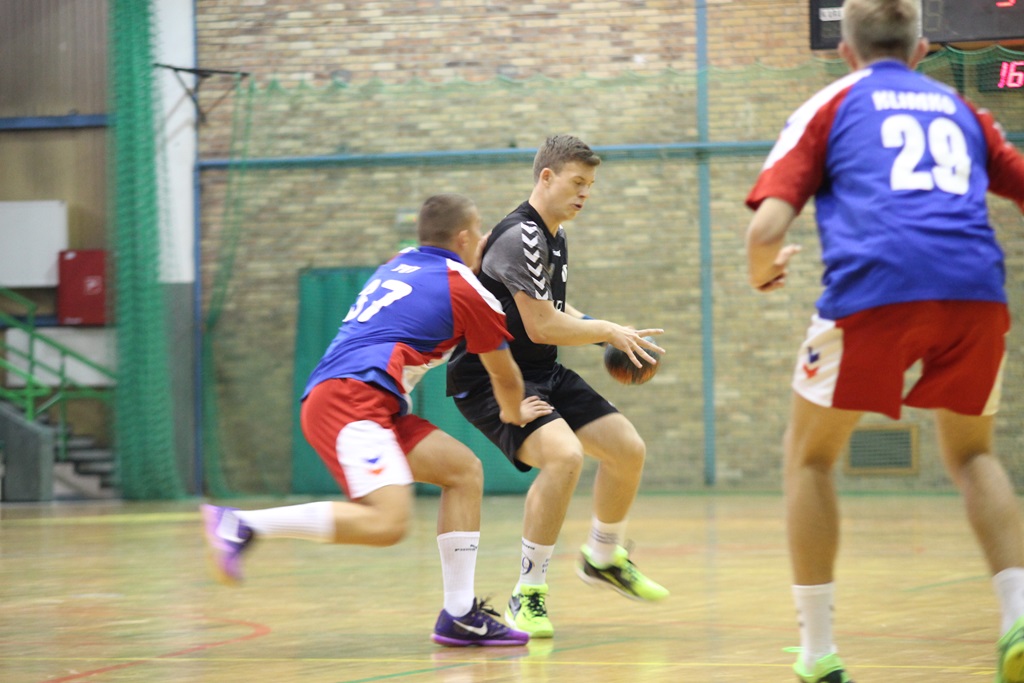 W sześciu legnickich halach trwa rywalizacja w Lion Cup 2016