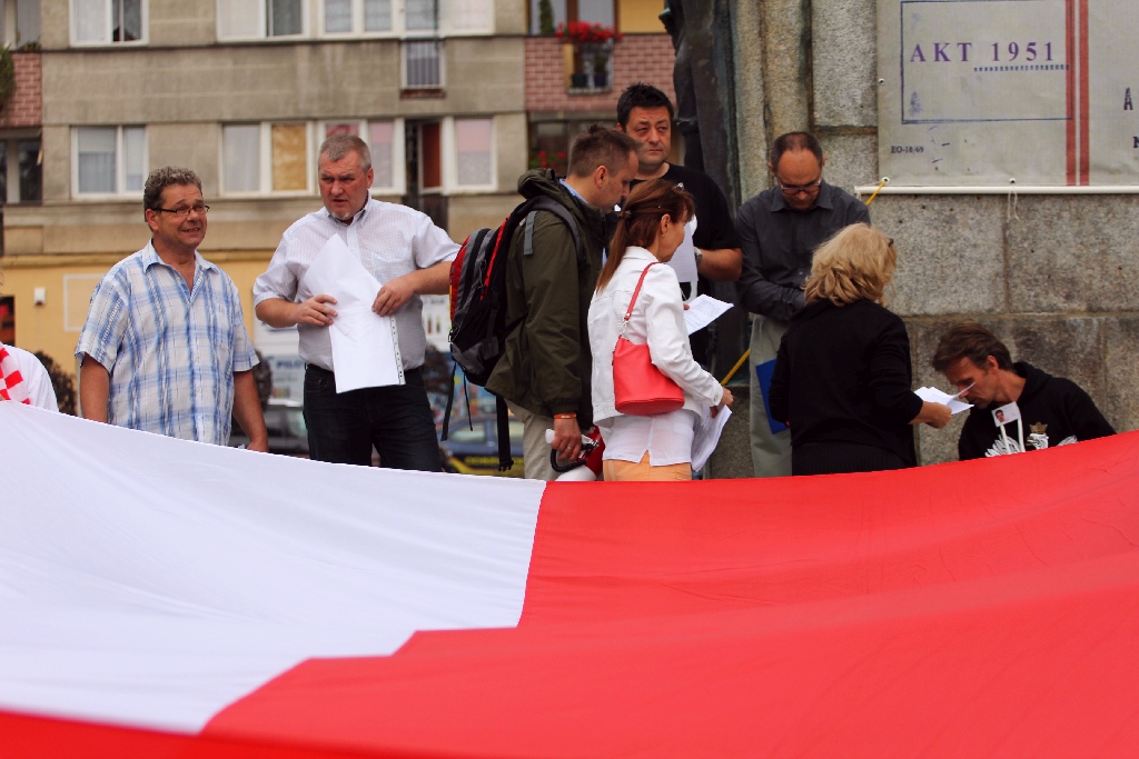 Happeningiem uczcili 77. rocznicę agresji ZSRR na Polskę